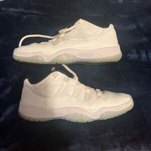 Jordan 11 Low Legend Blues Size 10 Men